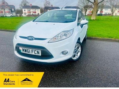 Used Ford Fiesta Zetec 82 HP (60 kW) 2011 White Hatchback