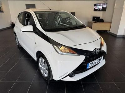 White Used 2015 Toyota Aygo X-play Hatchback | £8,995 (Expensive)
