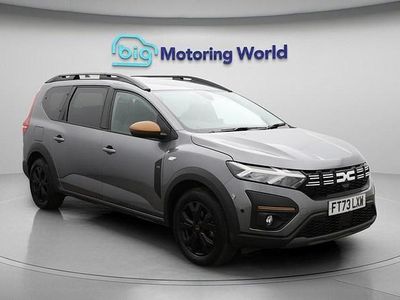 Used Dacia Jogger Extreme 140 HP (102 kW) 2023 Grey MPV