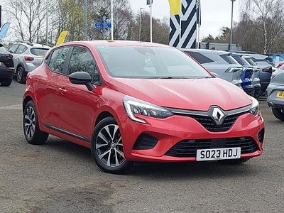 Używany Renault Clio V Evolution 90 KM (66 kW) 2023 Czerwony Hatchback