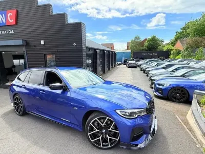Begagnad BMW 330e M Sport 288 HK (211 kW) 2022 Blå Kombi