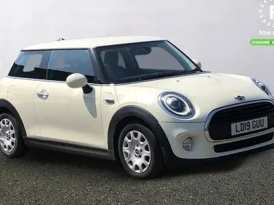 Used Mini ONE Classic 102 HP (75 kW) 2021 Hatchback