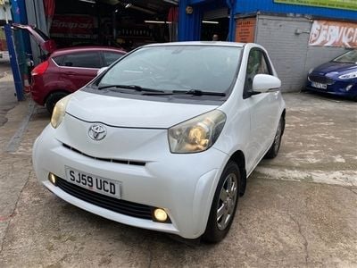 Toyota iQ
