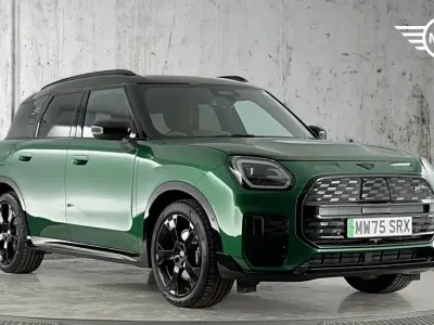 Używany Mini Countryman 147 kW (201 KM) 2025 Zielony SUV