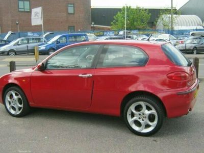 Used Alfa Romeo 147 120 HP (88 kW) 2004 Hatchback