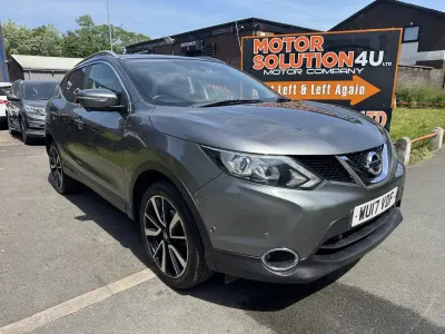 Used Nissan Qashqai Tekna 110 HP (80 kW) 2017 Grey SUV