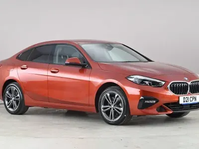 Begagnad BMW 218 Sport Line 136 HK (100 kW) 2023 Sportkupé