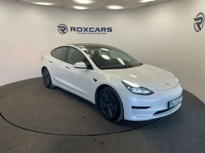 Used Tesla Model 3 Standard Range 366 kW (498 HP) 2021 White Sedan