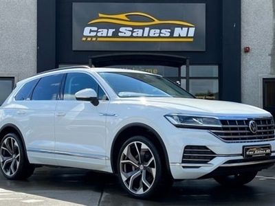 used VW Touareg 3.0 V6 SEL TDI 5d 228 BHP Estate