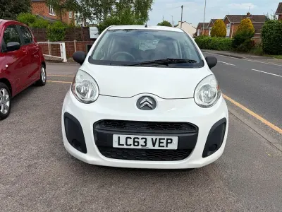 Usado Citroën C1 68 HP (50 kW) 2014 Branco Citadino