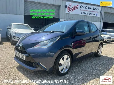 Used Toyota Aygo X-play 69 HP (50 kW) 2017 Blue Hatchback