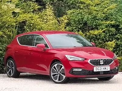 Used Seat Leon XCELLENCE Lux 150 HP (110 kW) 2021 Red Hatchback