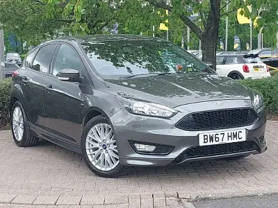 Gebraucht Ford Focus ST-Line 140 PS (102 kW) 2018 Grau Kleinwagen