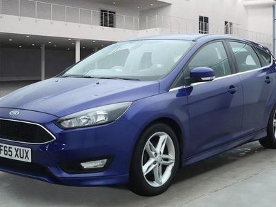Used Ford Focus Zetec 120 HP (88 kW) 2015 Blue Hatchback