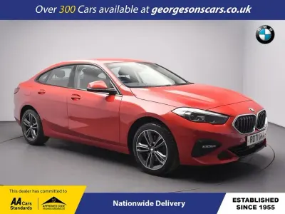 Begagnad BMW 218 Sport Line 136 HK (100 kW) 2021 Röd Sedan