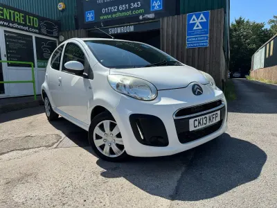 Used Citroën C1 VTR Sport 68 HP (50 kW) 2013 White Hatchback