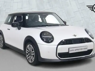 Used Mini Cooper Hatch 113 kW (154 HP) 2025 White Hatchback