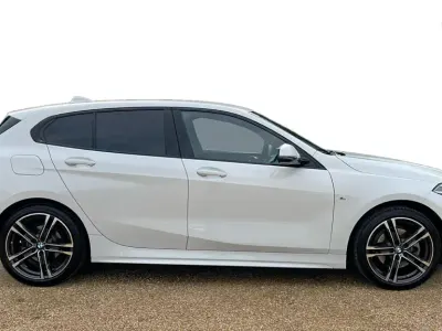 Used BMW 118 M Sport 136 HP (100 kW) 2023 Alpine white Hatchback
