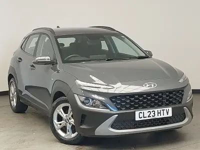 Gebraucht Hyundai Kona SE 120 PS (88 kW) 2023 Grau SUV