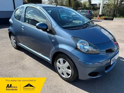 Usado Toyota Aygo Plus 2009 Azul Citadino