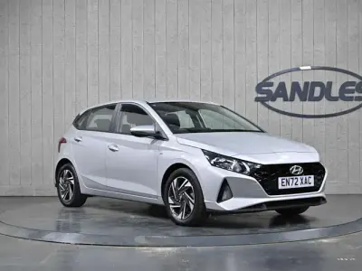 Used Hyundai i20 SE 101 HP (74 kW) 2023 Grey Hatchback