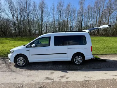 Usado VW Caddy Life 122 HP (89 kW) 2020 Branco Monovolume