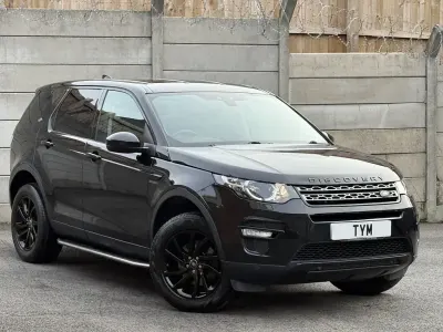 Used Land Rover Discovery 4 SE 2016 Black SUV
