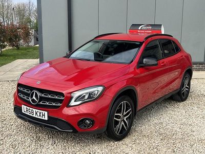 Used Mercedes GLA180 Urban 122 HP (89 kW) 2018 Red SUV