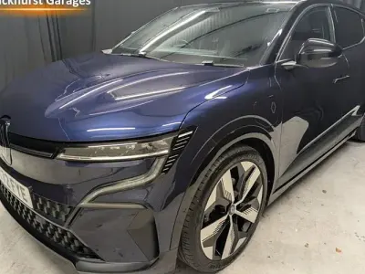 Used Renault Megane E-Tech Techno 161 kW (220 HP) 2023 Blue/black Hatchback