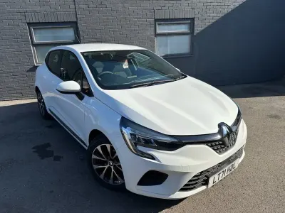 Usado Renault Clio V Iconic 90 HP (66 kW) 2021 Branco Citadino