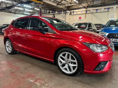 Usado Seat Ibiza FR 95 HP (69 kW) 2017 Vermelho Citadino