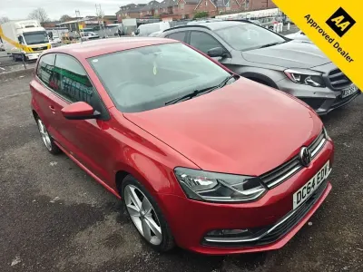 Used VW Polo SEL 90 HP (66 kW) 2015 Red Hatchback