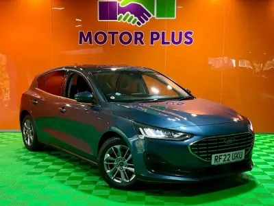 Used Ford Focus Titanium 125 HP (91 kW) 2022 Blue Hatchback