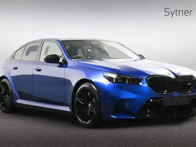 Ny BMW M5 727 HK (534 kW) 2025 Sedan