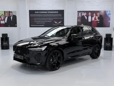 Used Volvo XC60 Ultra 250 HP (183 kW) 2025 Black SUV