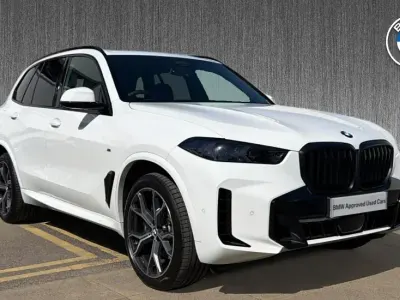 Używany BMW X5 M Sport 294 KM (216 kW) 2025 Biały SUV