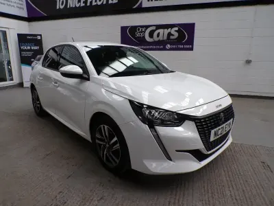 Used Peugeot 208 Allure Premium 75 HP (55 kW) 2021 White Hatchback