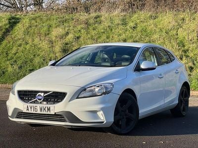 White Used 2016 Volvo V40 R-Design Hatchback | £4,995 (Good price)