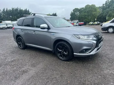 Used Mitsubishi Outlander 206 HP (151 kW) 2019 Grey SUV