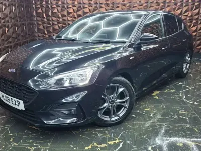 Used Ford Focus ST-Line 125 HP (91 kW) 2019 Black Hatchback