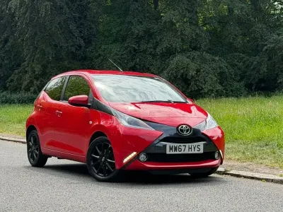 Used Toyota Aygo x-style 68 HP (50 kW) 2018 Red Hatchback