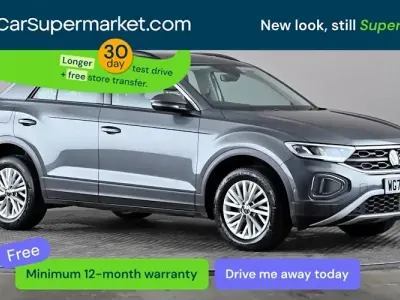 Usado VW T-Roc Life 110 CV (80 kW) 2023 Gris SUV