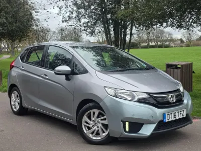 Used Honda Jazz SE 102 HP (75 kW) 2016 Silver Hatchback