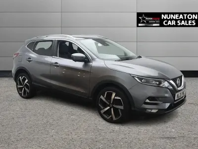 Używany Nissan Qashqai N-Motion 160 KM (117 kW) 2021 Szary SUV