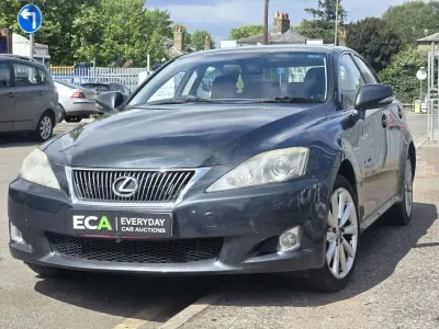 Usado Lexus IS220d 2010 Gris Berlina