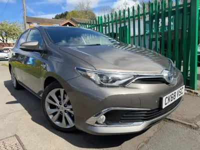 Usado Toyota Auris Hybrid 2018 Castanho Citadino