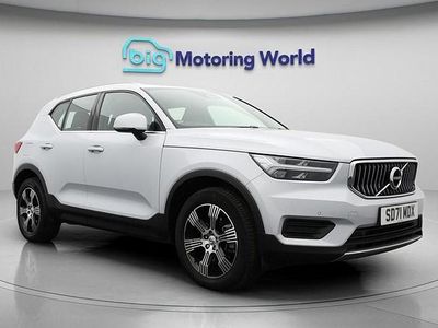 Used Volvo XC40 Inscription 197 HP (144 kW) 2021 Silver SUV
