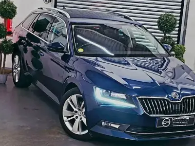 Used Skoda Superb SE L Executive 190 HP (139 kW) 2018 Blue Estate