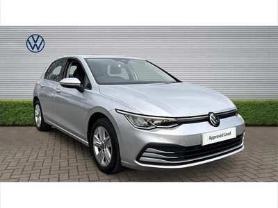 Used VW Golf VIII Life 131 HP (96 kW) 2023 Silver Hatchback