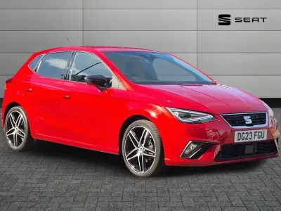 Używany Seat Ibiza FR 108 KM (79 kW) 2023 Czerwony Hatchback